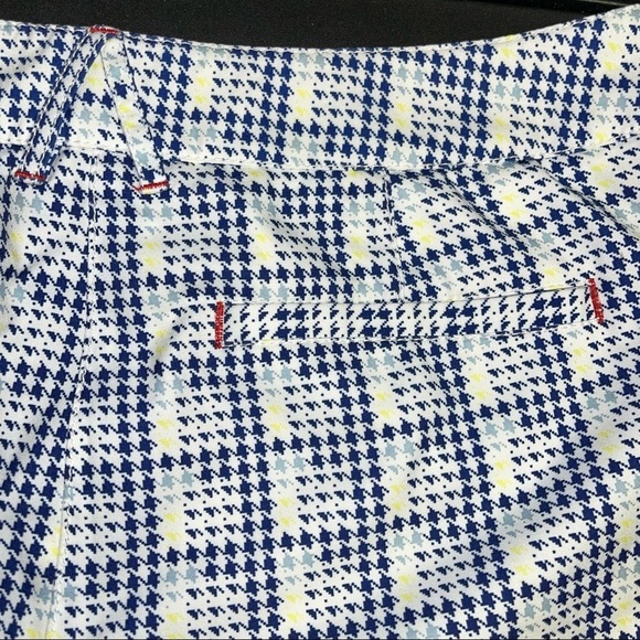 Annika Cutter & Buck Houndstooth Pattern Bermuda Golf Shorts for women’s - Picture 6 of 12